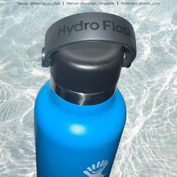 21oz Hydro Flask water bottle - Picture 2 of 9